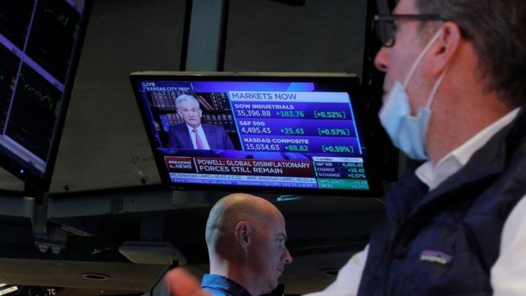 Los bancos centrales se debaten entre la inflación disparada y el riesgo de recesión